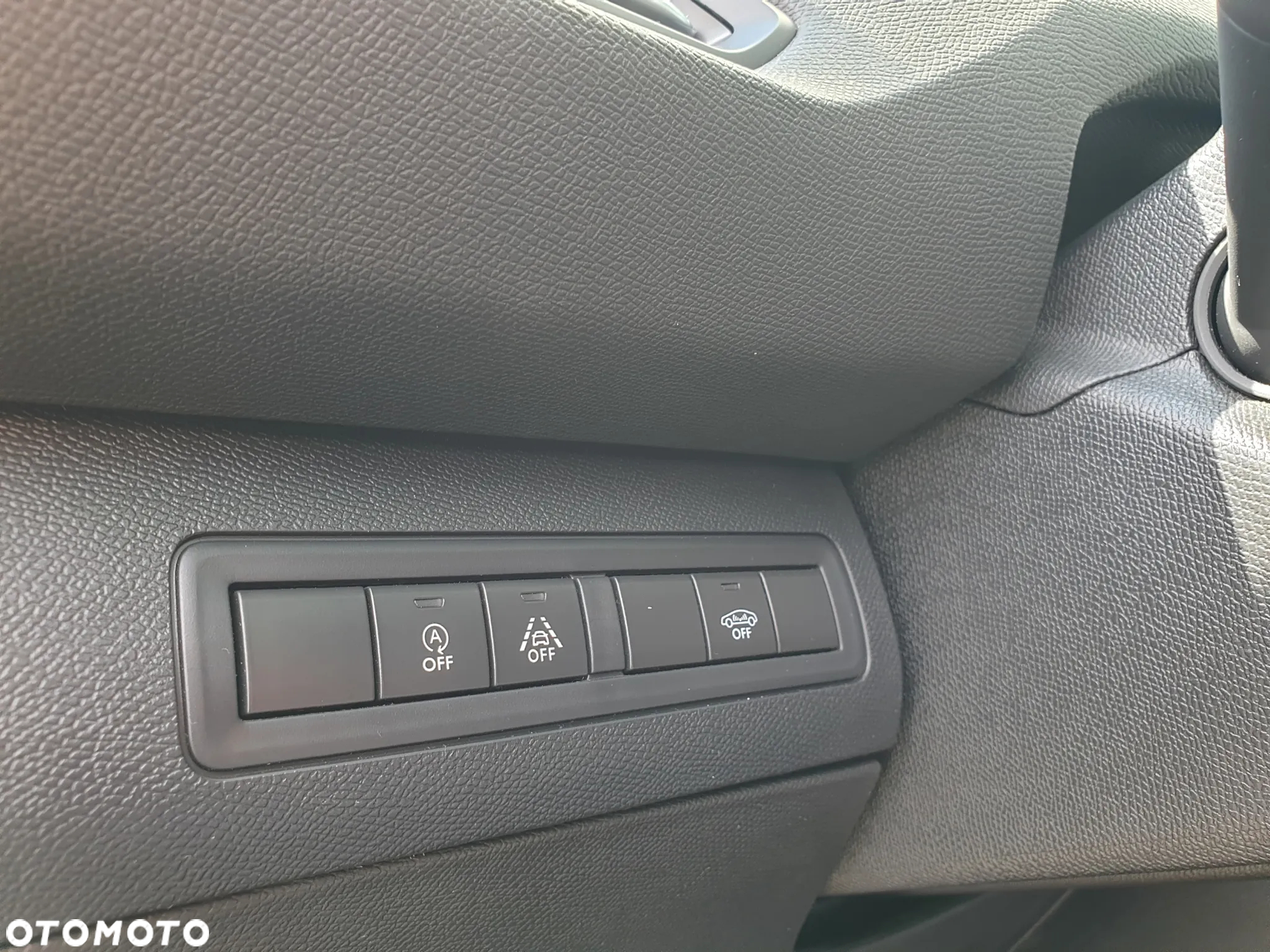 Peugeot 308 1.2 PureTech Allure S&S EAT6 - 20