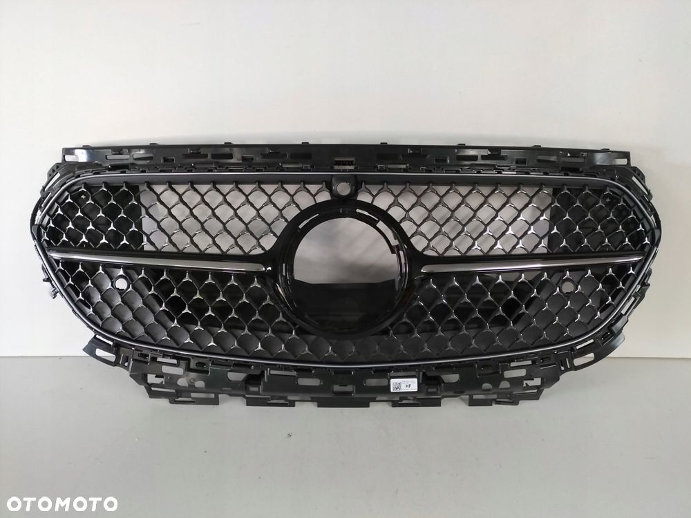 atrapa kratka grill mercedes e klasa w214 22- amg - 1