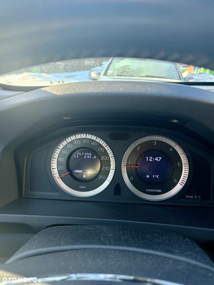 Volvo V60 D3 Momentum - 14