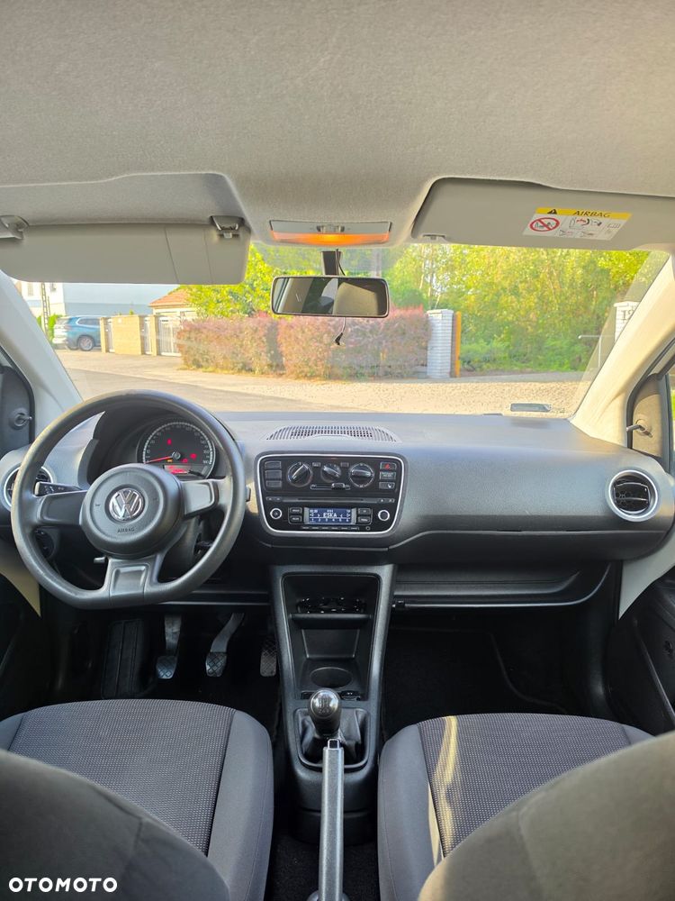 Volkswagen up! - 22