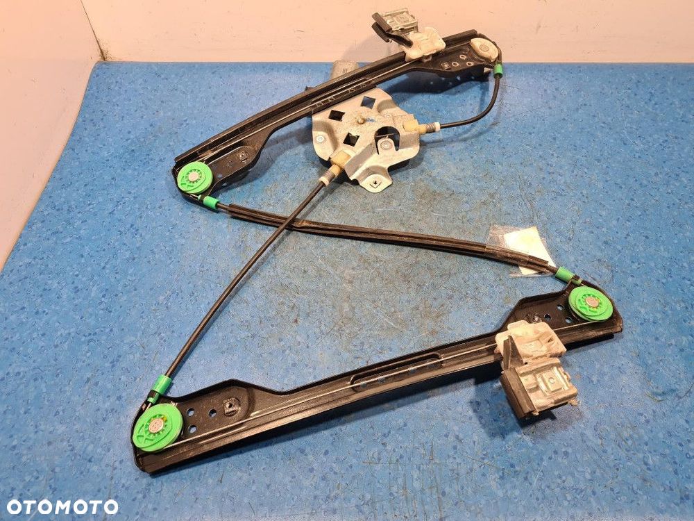 CHRYSLER 300C 3.0 CRD PODNOŚNIK SZYBY PRZÓD PRAWY - 9