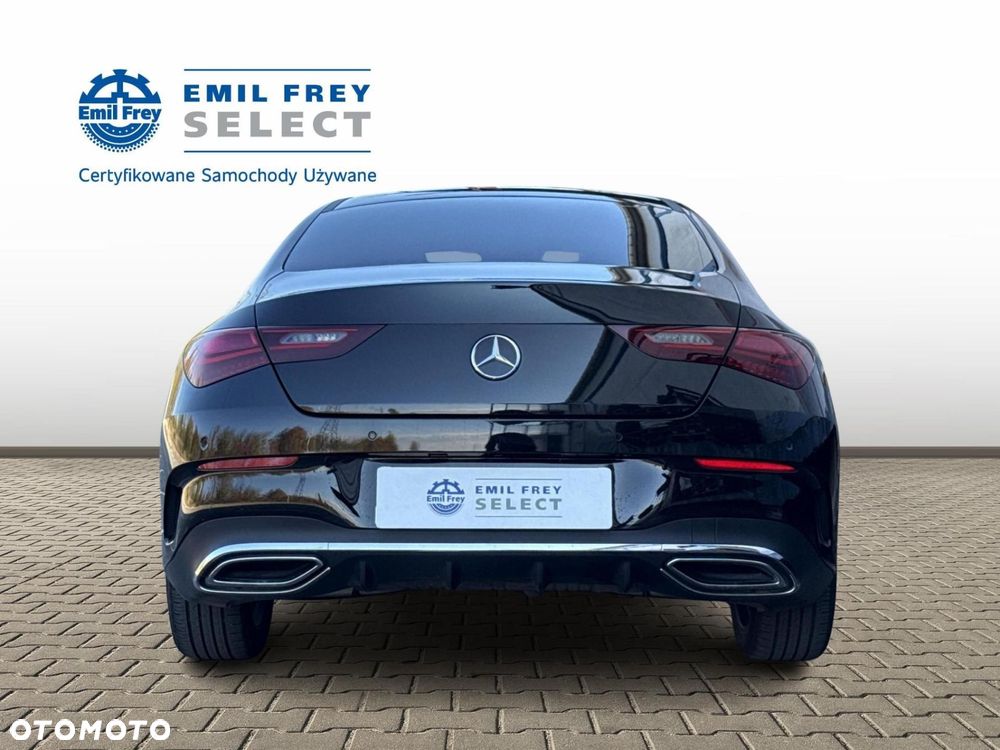 Mercedes-Benz CLA - 4