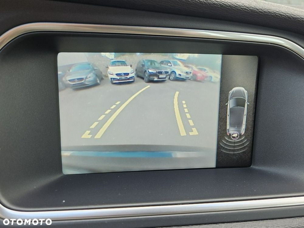 Volvo V40 - 23