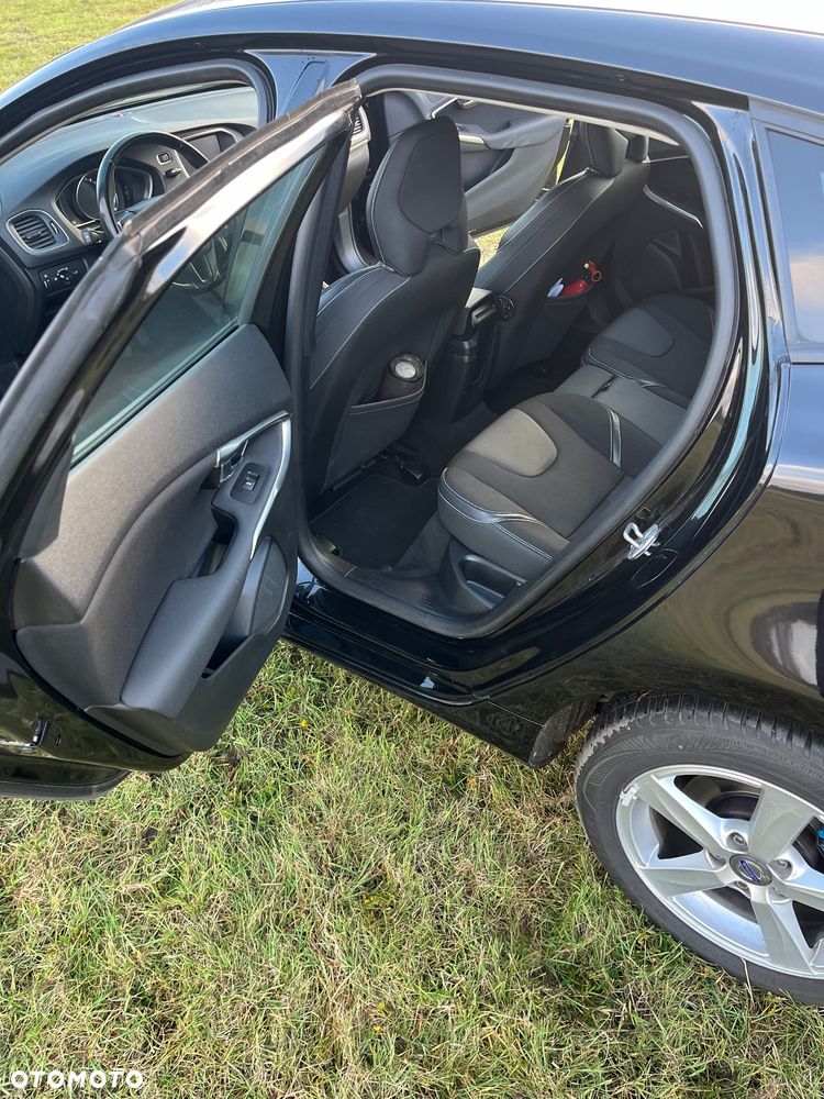 Volvo V40 T2 Kinetic - 14