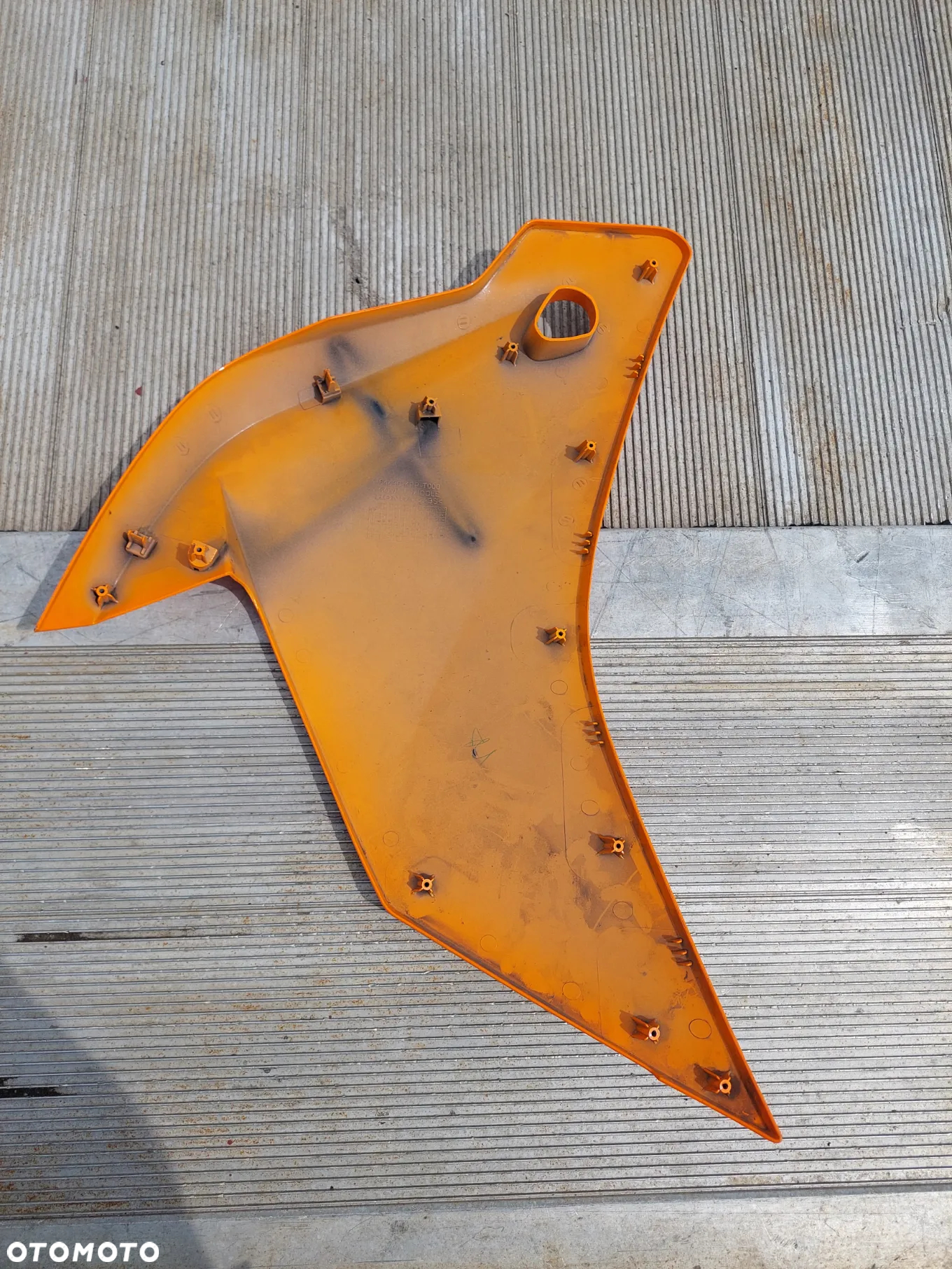 HONDA CBR 125 JC50 bok boczek owiewka REPSOL - 2