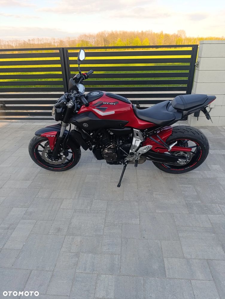 Yamaha MT - 15