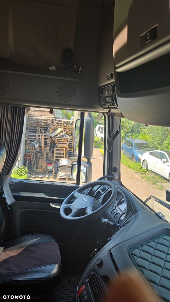 DAF 105 - 7