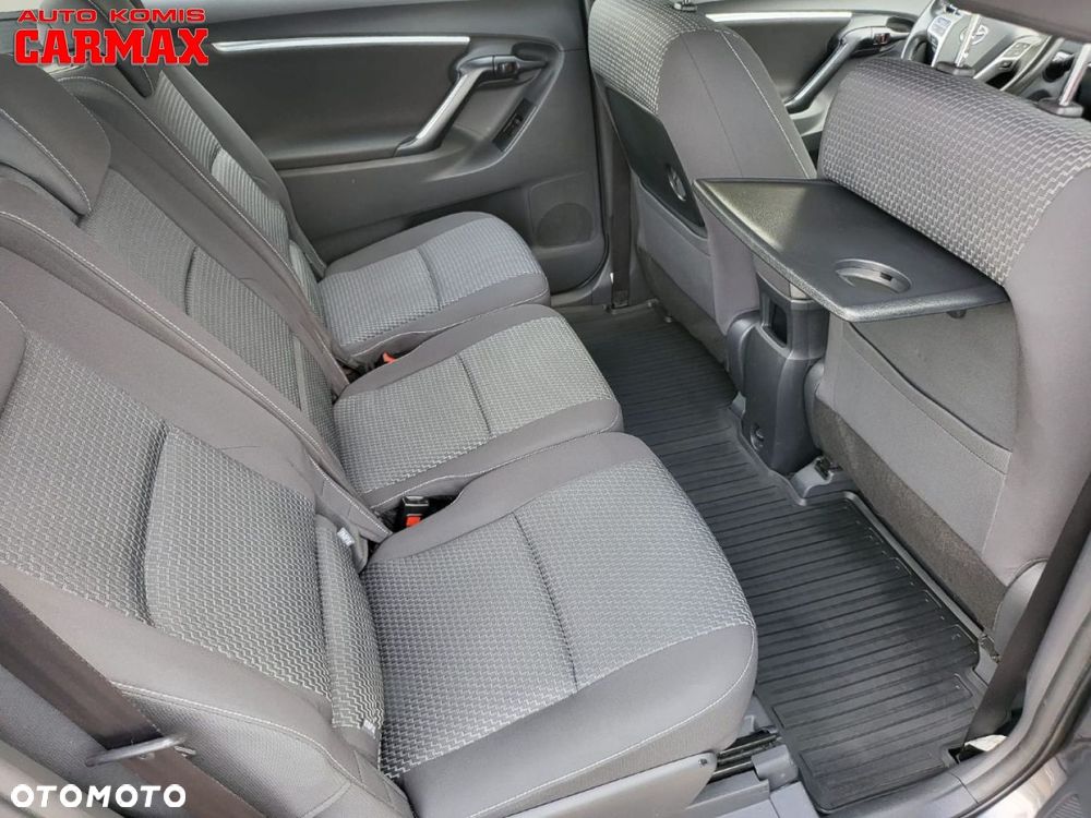 Toyota Verso - 28