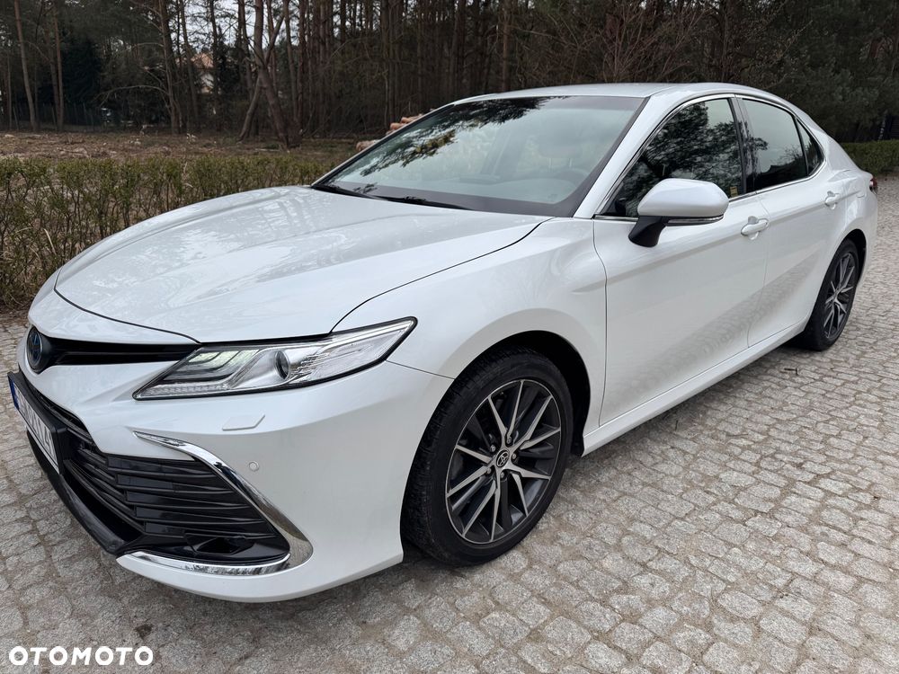 Toyota Camry 2.5 Hybrid Executive CVT - 1