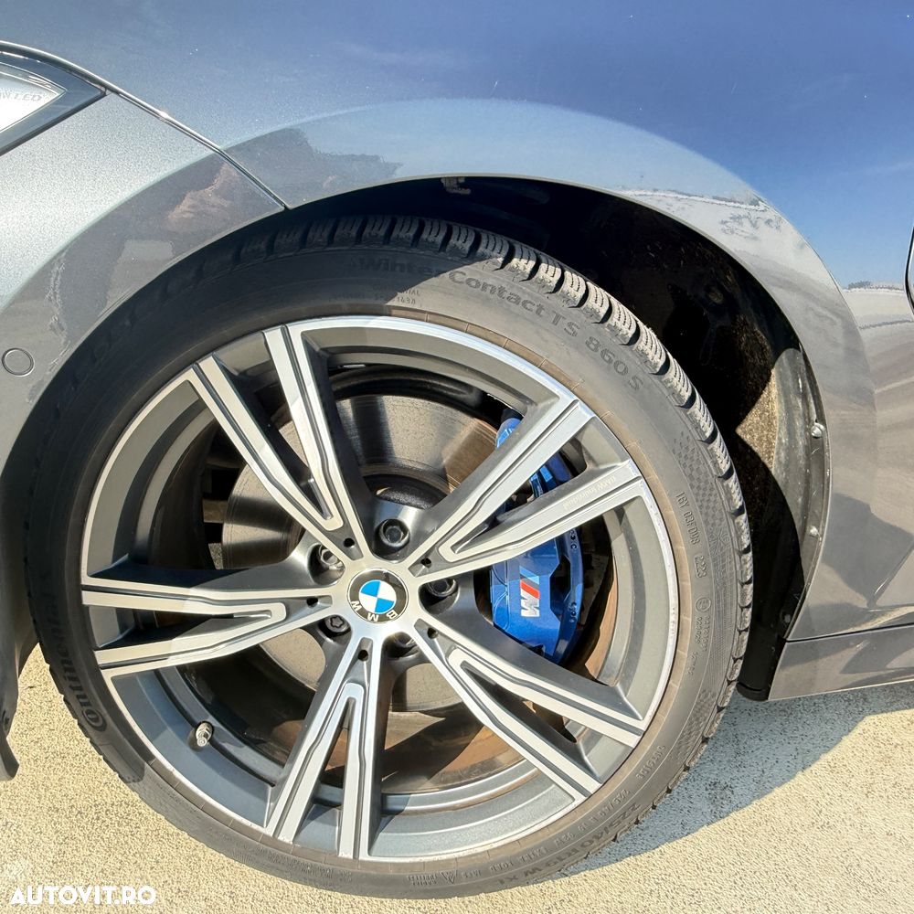 BMW Seria 3 330e Aut. M Sport - 12