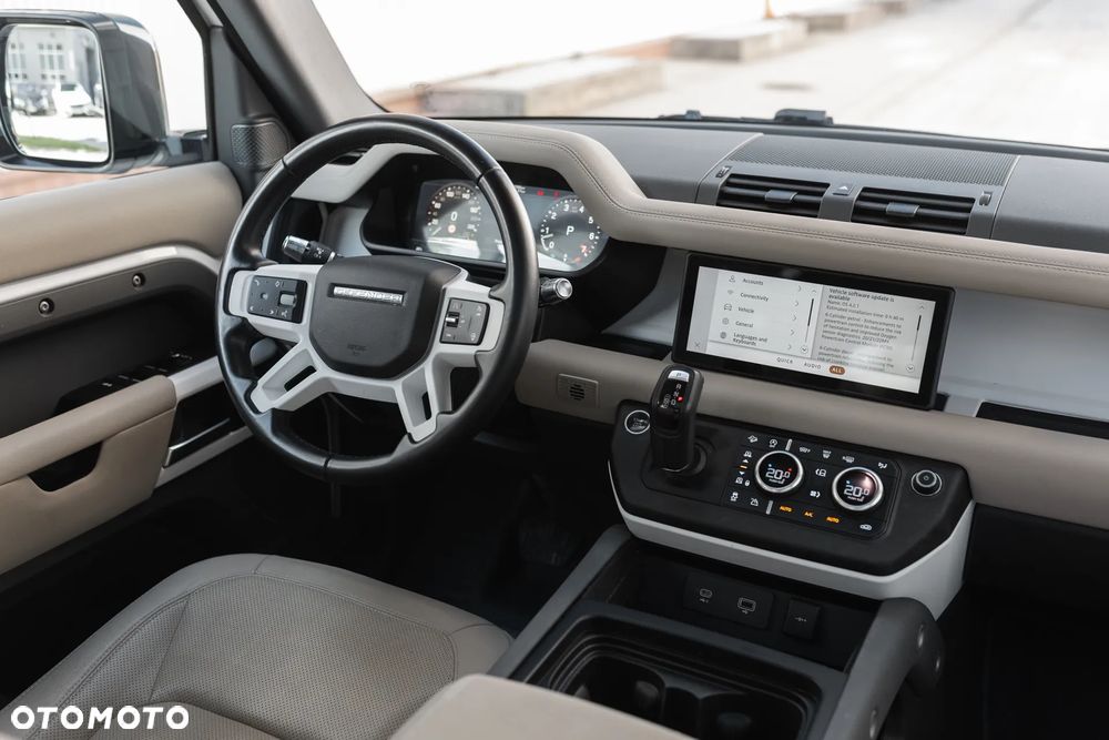 Land Rover Defender 2.0 P300 S - 22