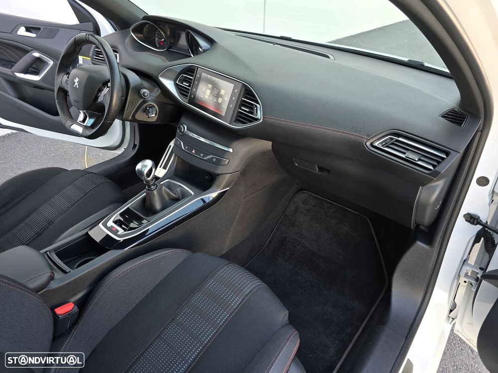 Peugeot 308 SW 1.6 BlueHDi GT Line - 28
