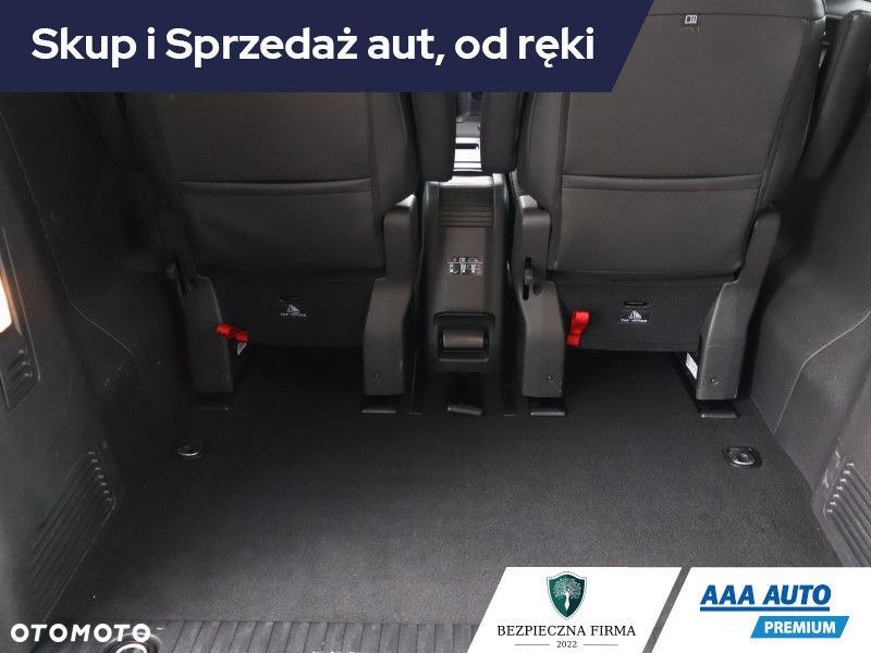 Peugeot Traveller - 15