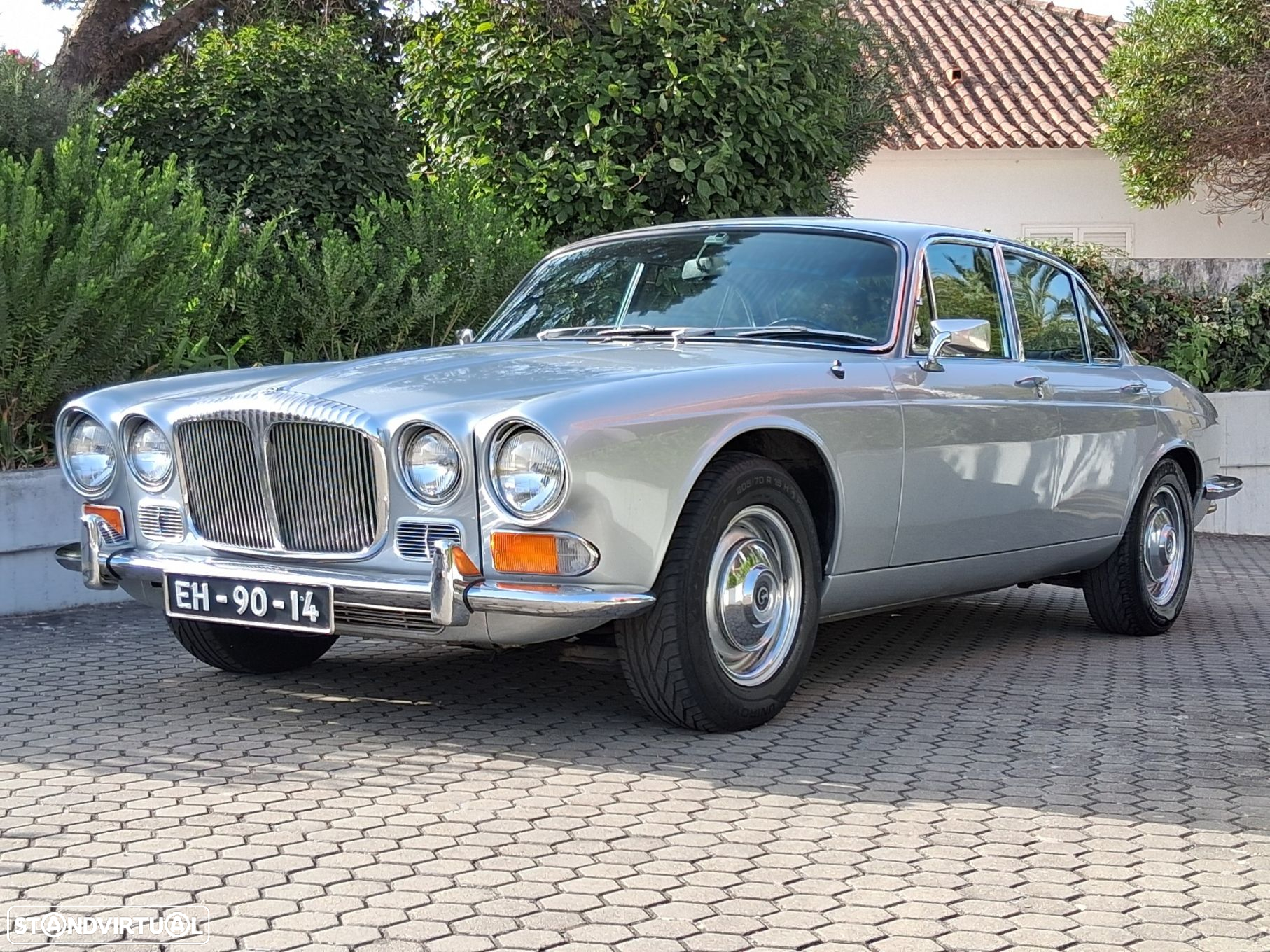 Daimler Sovereign - 8