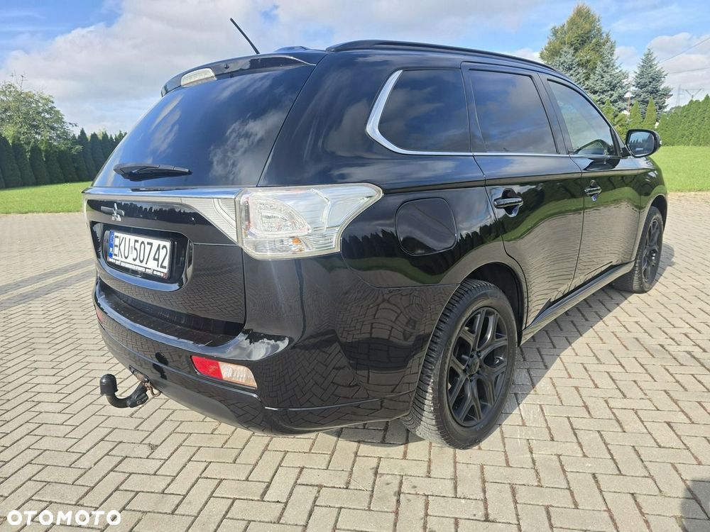 Mitsubishi Outlander - 9
