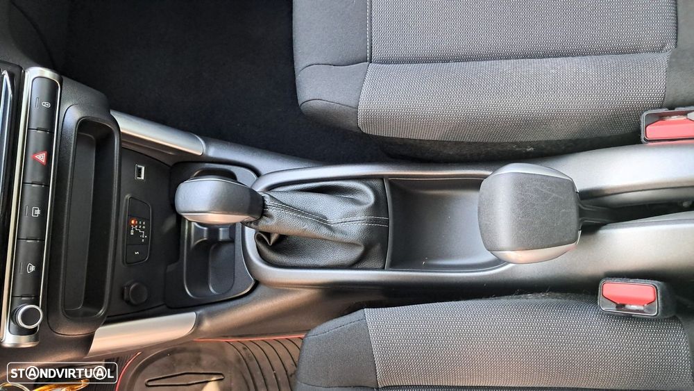 Citroën C3 Aircross 1.2 PureTech Shine Pack EAT6 — fotografia 16