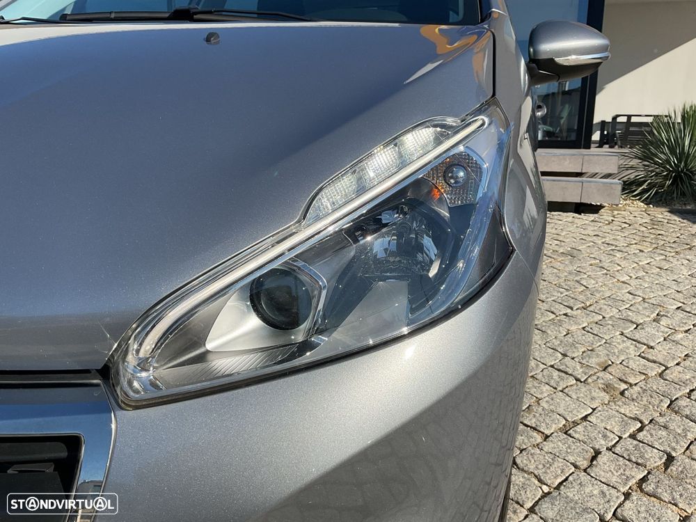 Peugeot 208 1.2 PureTech Active - 16