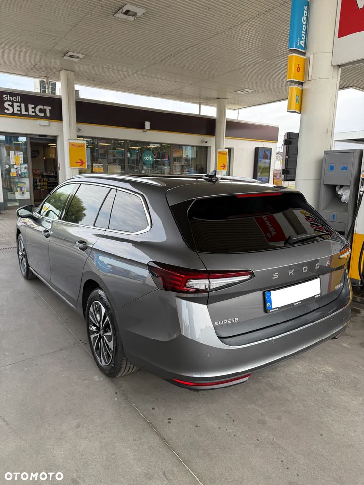 Skoda Superb 1.5 TSI mHEV Drive DSG - 11
