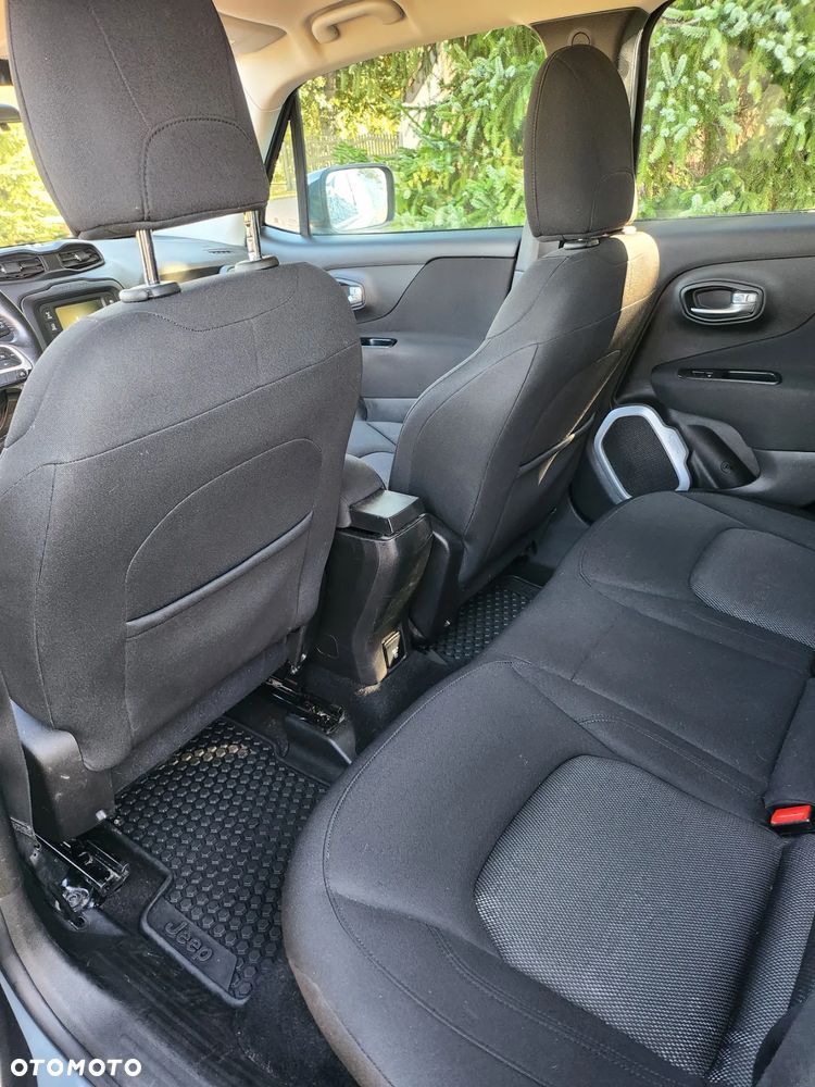 Jeep Renegade - 17