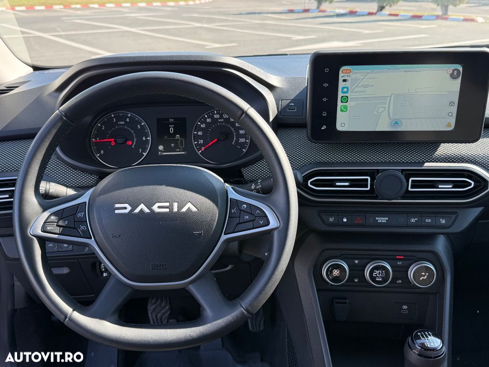 Dacia Logan TCe 90 MT6 Prestige - 8