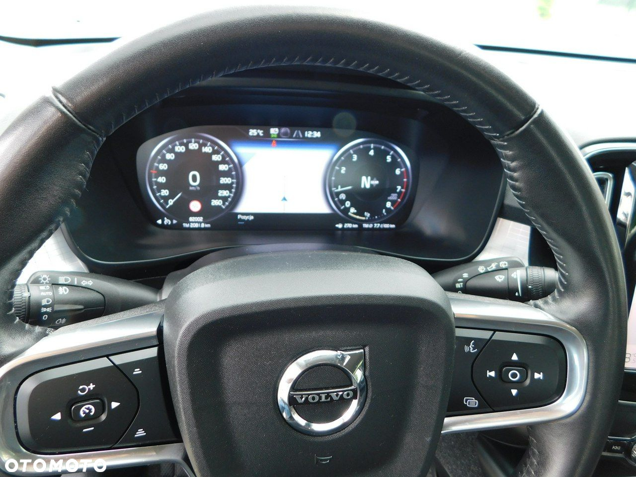 Volvo XC 40 - 18