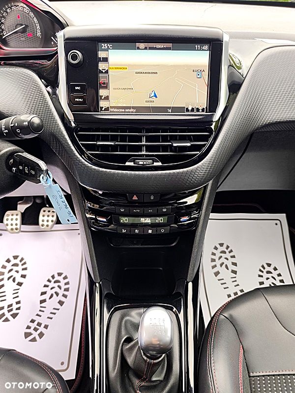 Peugeot 2008 PureTech 130 Stop&Start GT-Line Edition - 11