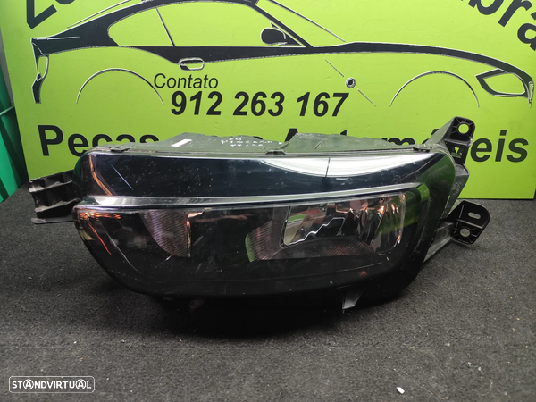 CITROEN C4 PICASSO II FAROL ESQUERDO - FF690