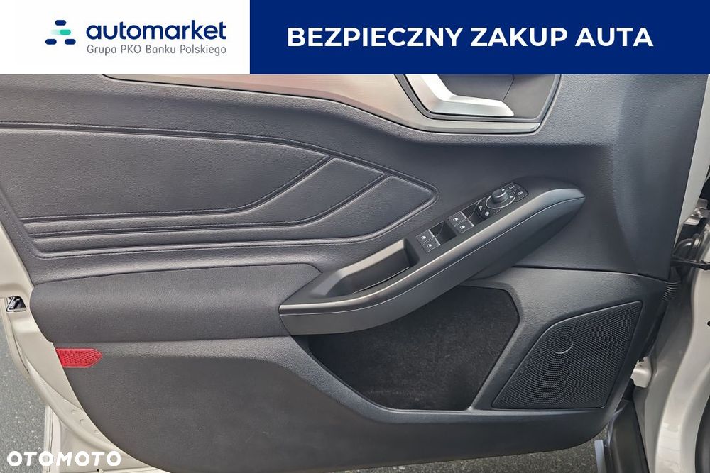 Ford Focus 1.0 EcoBoost Titanium - 11