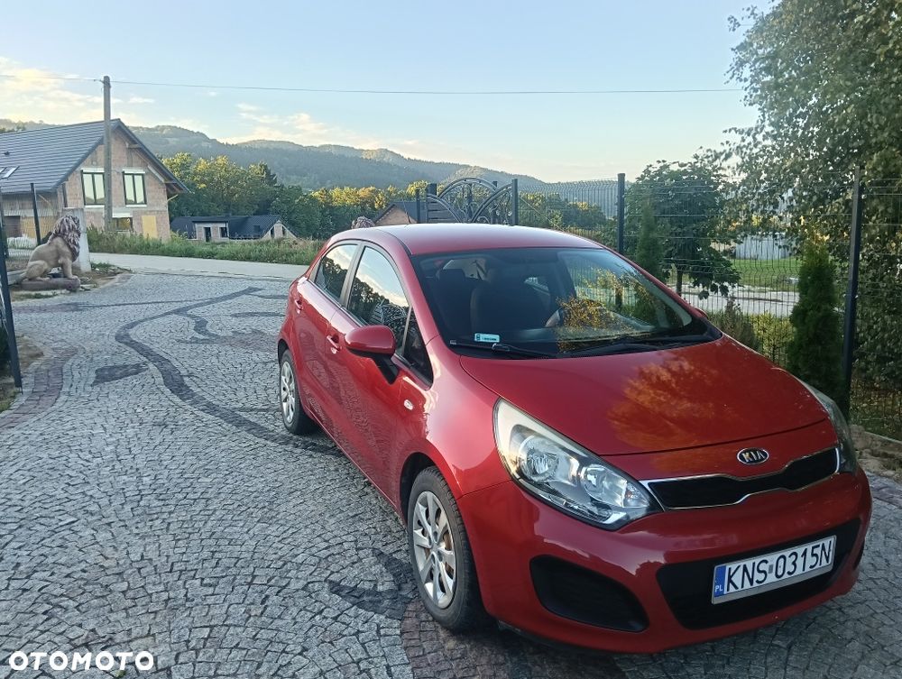 Kia Rio - 3