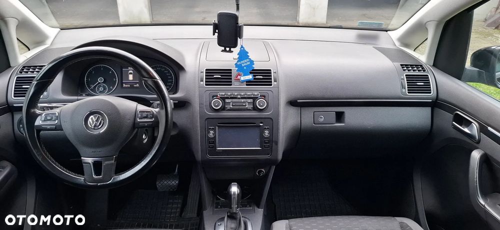 Volkswagen Touran 2.0 TDI DPF Highline DSG - 18