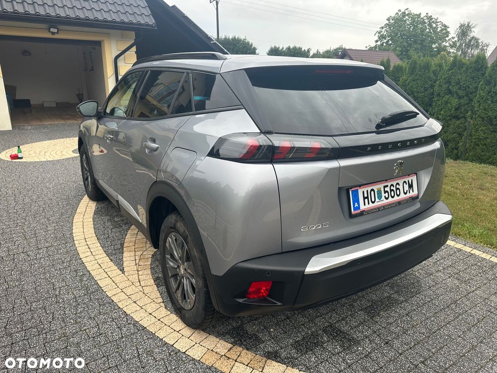 Peugeot 2008 1.2 Pure Tech Allure S&S - 6
