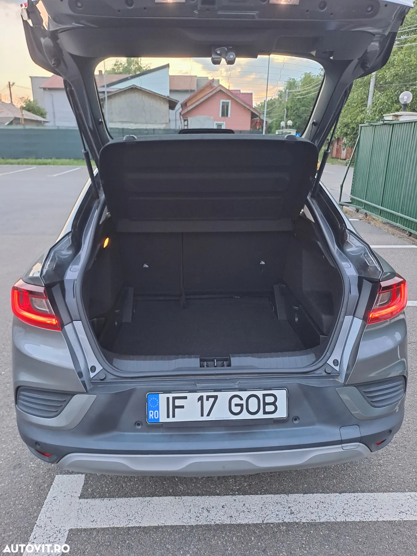 Renault Arkana MHEV 140 EDC Equilibre - 11
