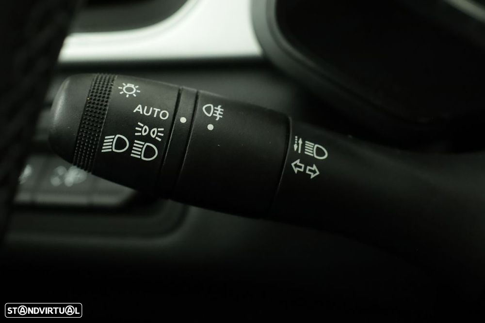 Renault Captur 1.0 TCe Techno Bi-Fuel - 17