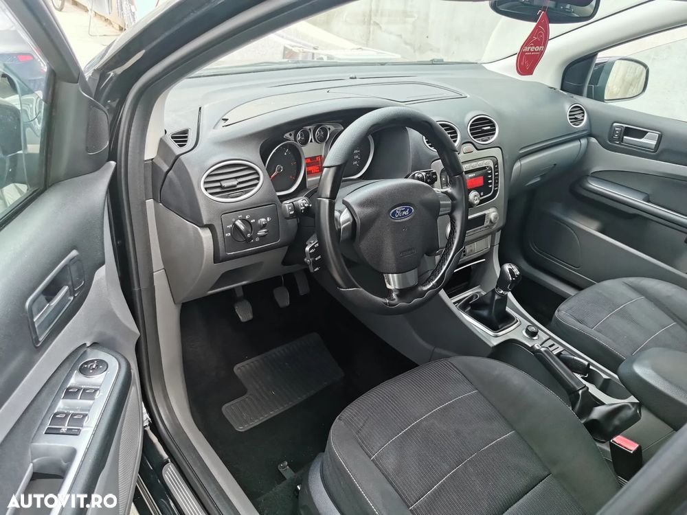 Ford Focus 1.6 TDCI DPF Titanium - 6