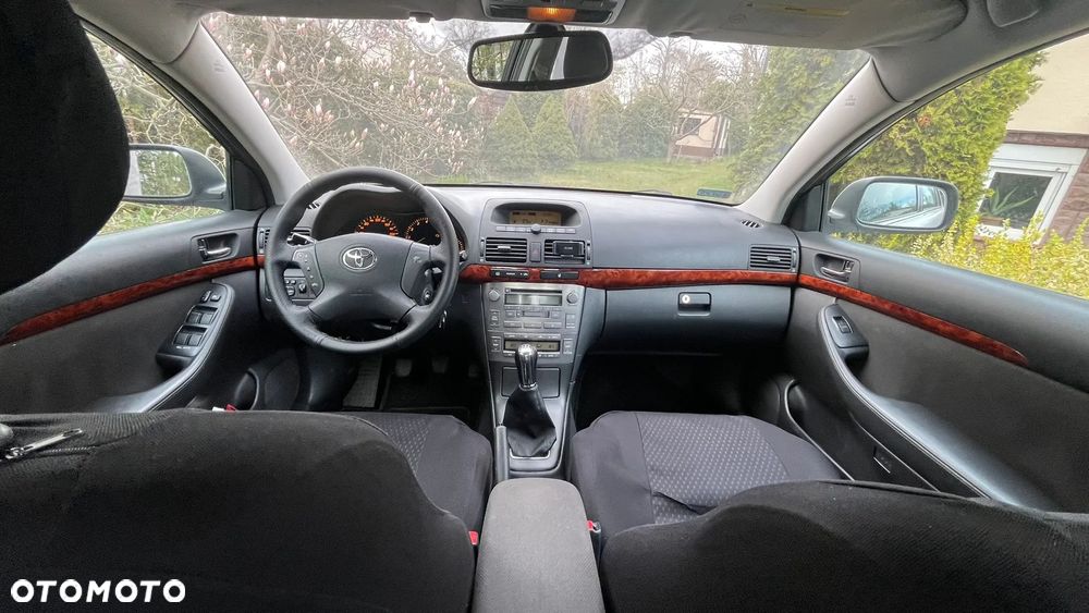 Toyota Avensis 1.8 VVT-i Luna - 6