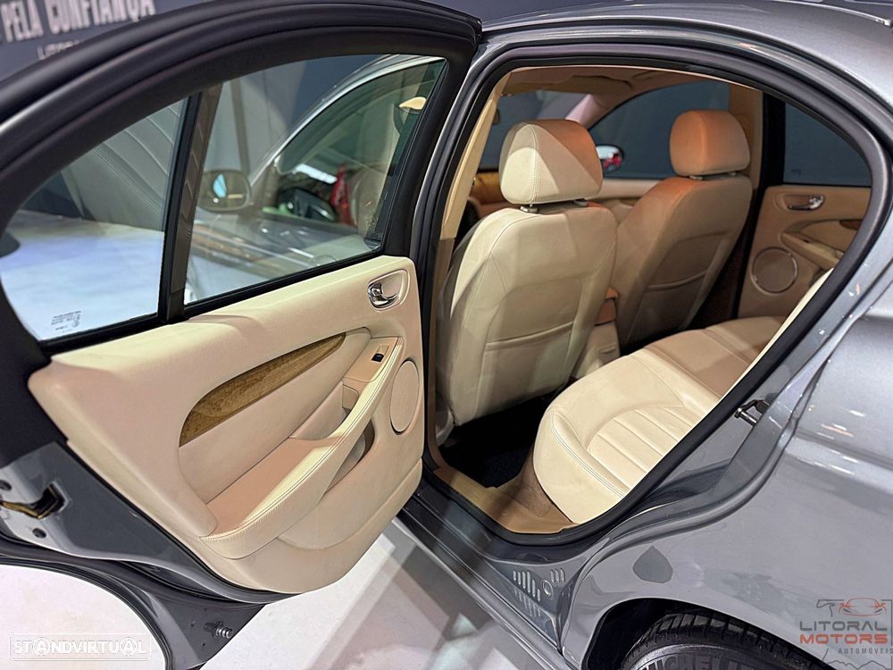 Jaguar X-Type 2.0 Executive - 15