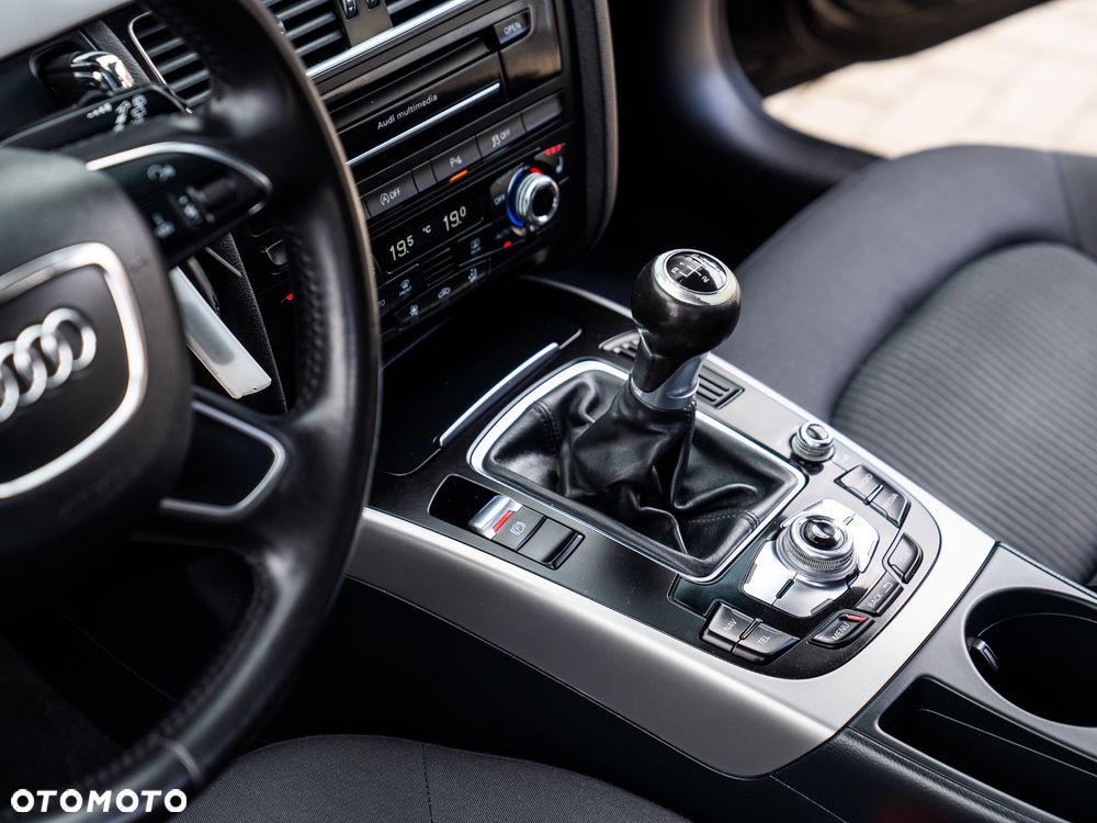 Audi A4 Avant 2.0 TDI - 33