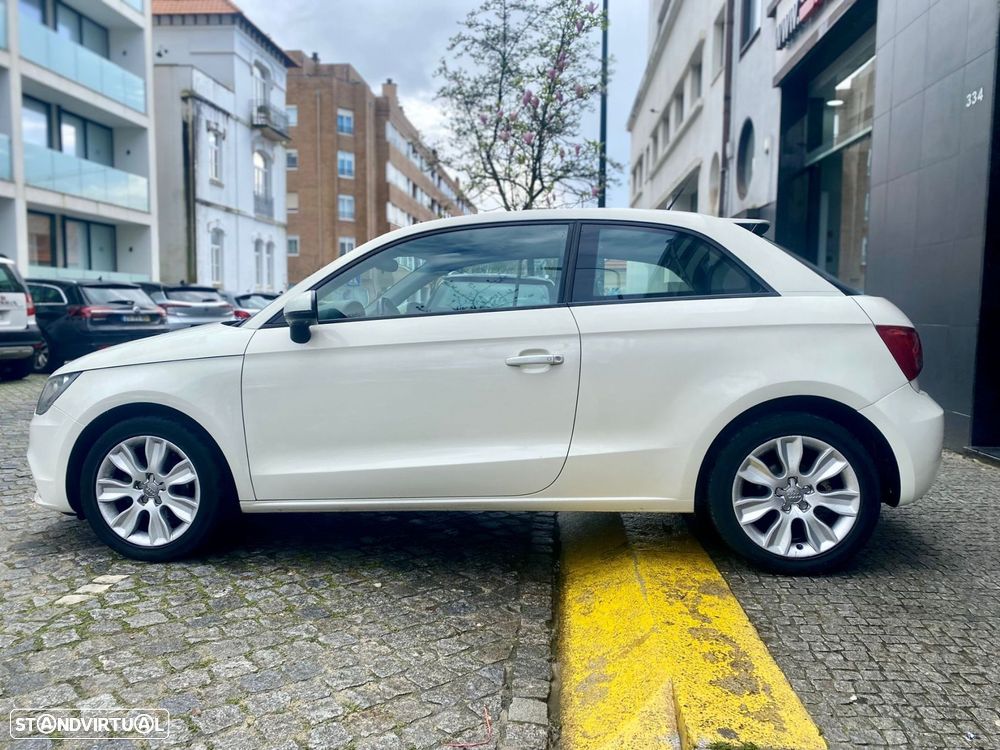 Audi A1 1.6 TDI Advance S-Tronic - 12