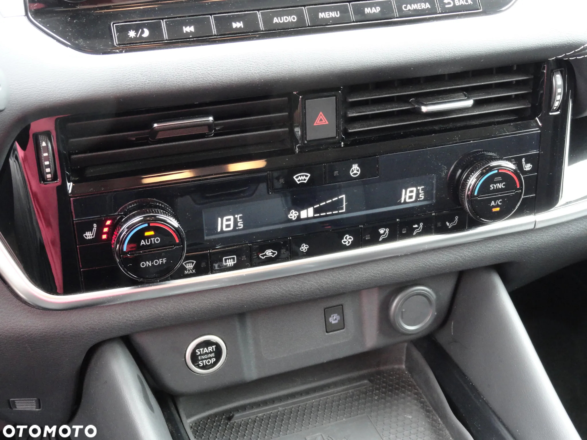 Nissan Qashqai 1.3 DIG-T MHEV Xtronic N-Connecta - 16