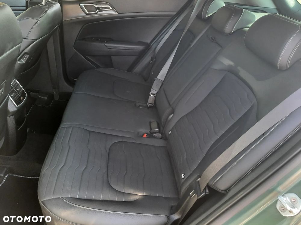 Kia Sportage 1.6 T-GDI HEV Business Line 2WD - 22