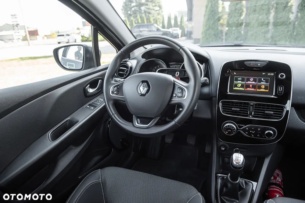 Renault Clio - 26