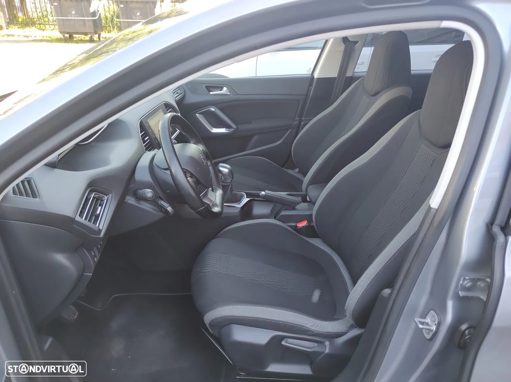 Peugeot 308 SW BlueHDi 100 Stop & Start Nível 1 Business-Line - 14