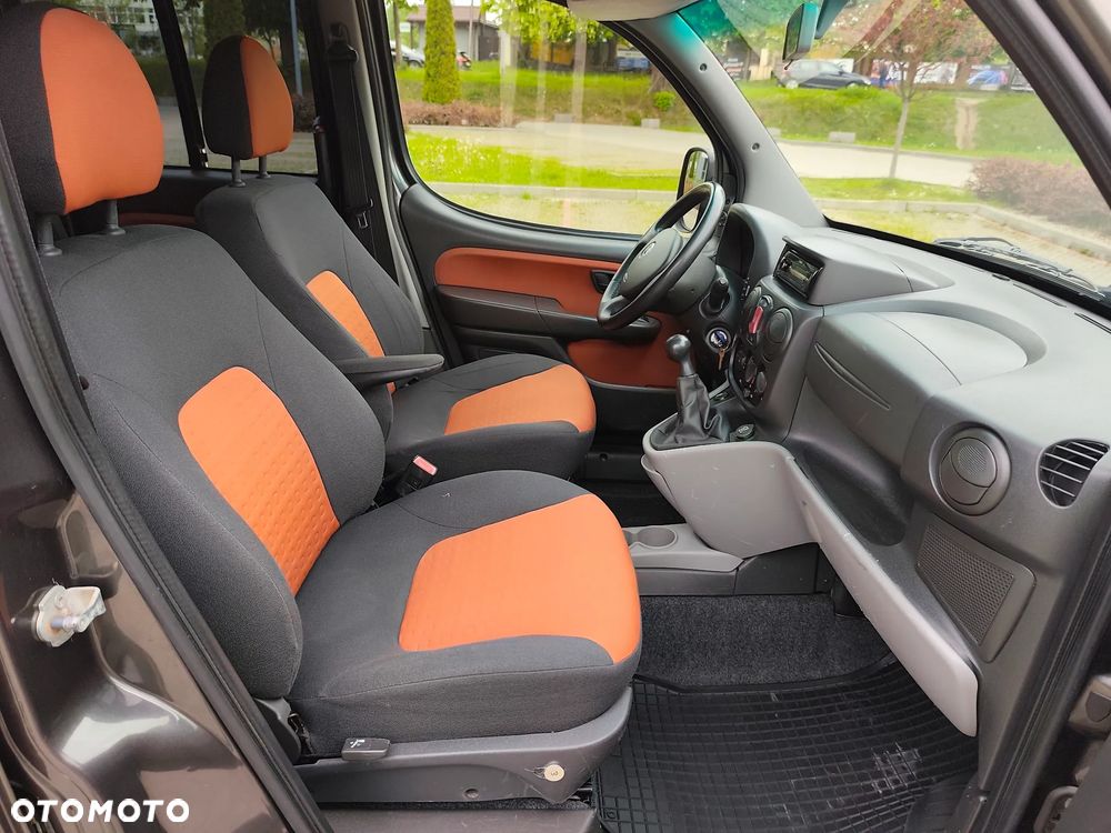 Fiat Doblo 1.9 JTD Dynamic - 17