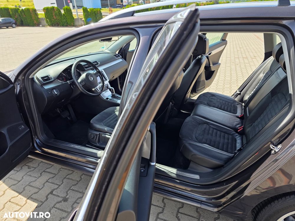 Volkswagen Passat Variant 2.0 TDI Blue TDI DSG Highline - 13