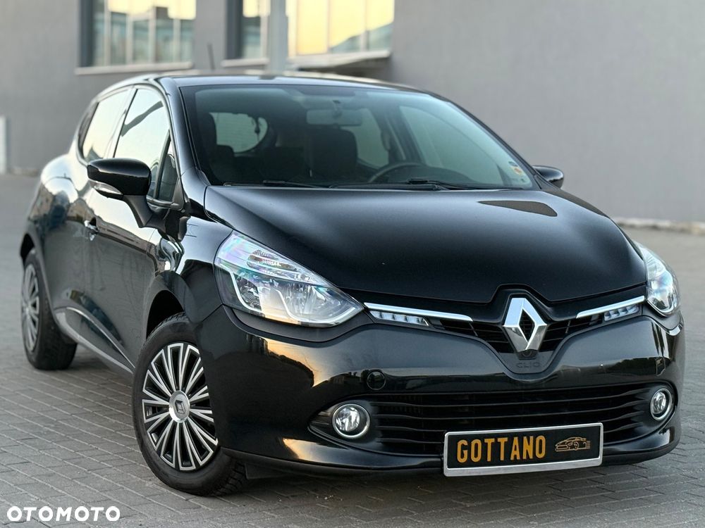 Renault Clio - 1