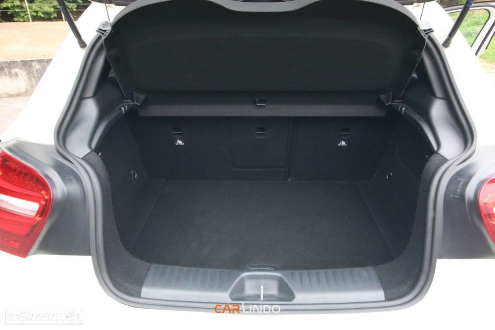 Mercedes-Benz A 180 d AMG Line Aut. - 22