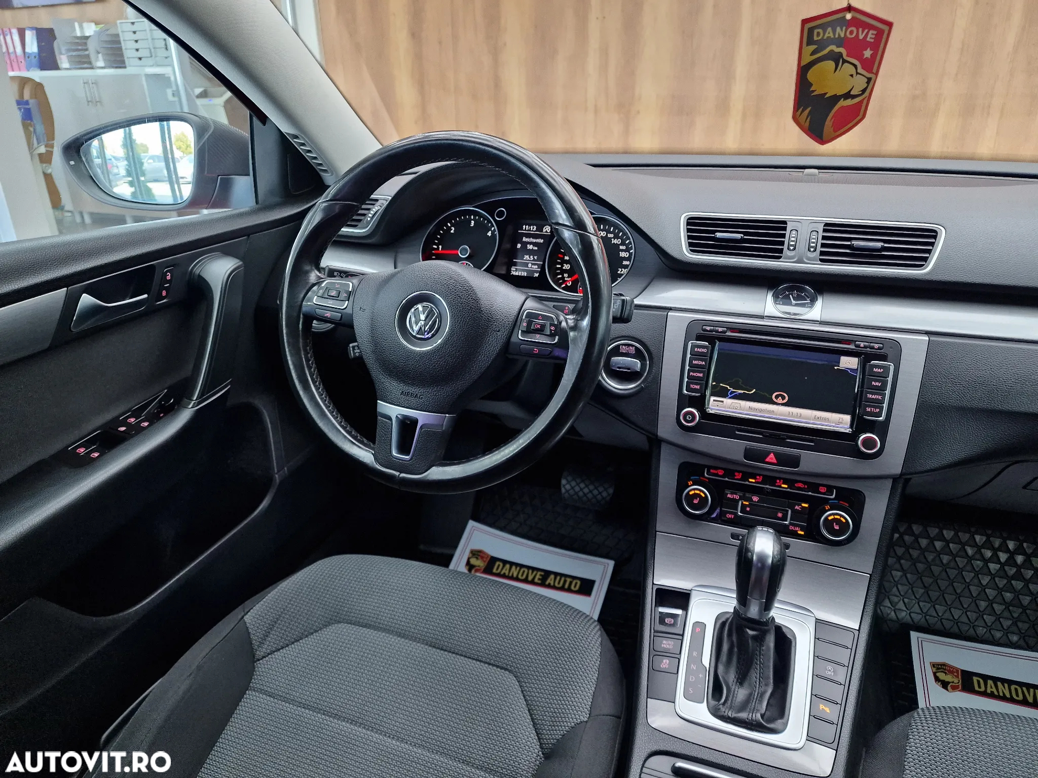 Volkswagen Passat - 17