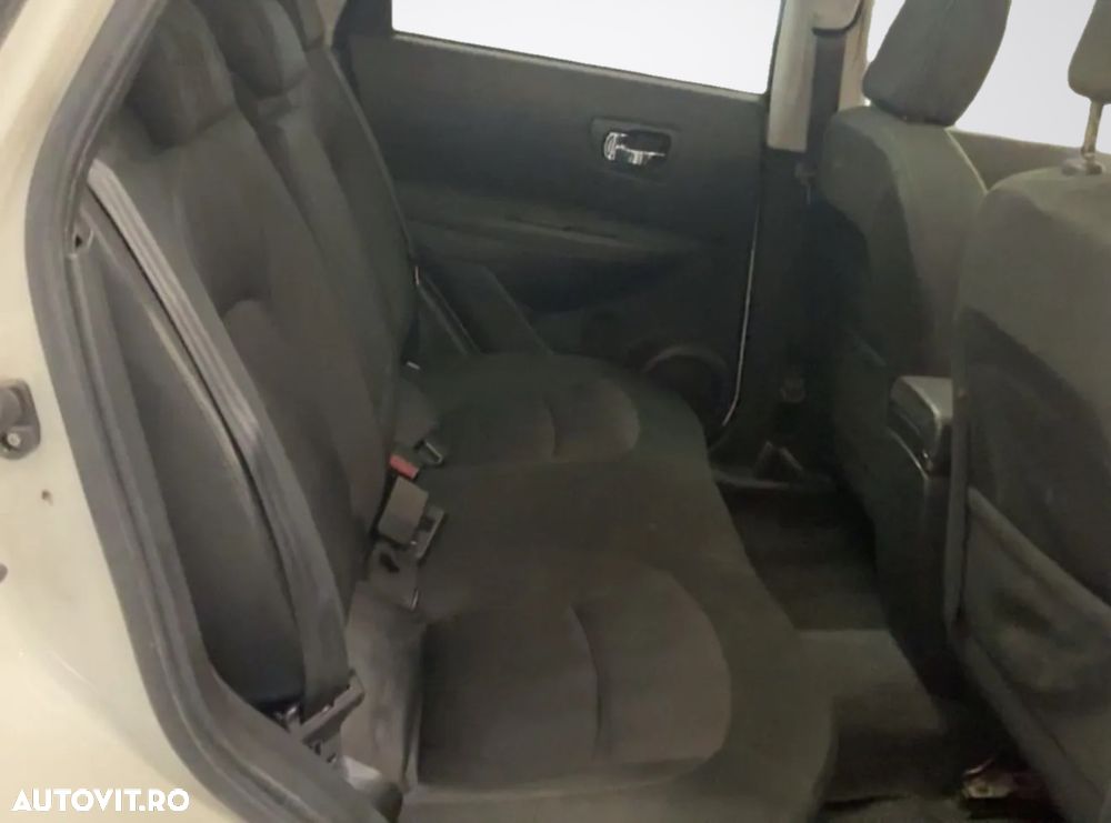 Nissan Qashqai 2.0 dCi DPF 4x4 Aut I-Way - 8