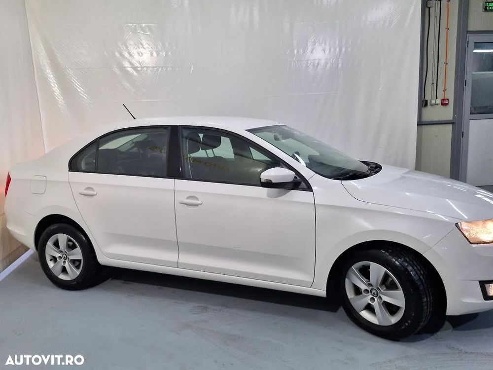 Skoda RAPID 1.2 TSI Ambition - 12