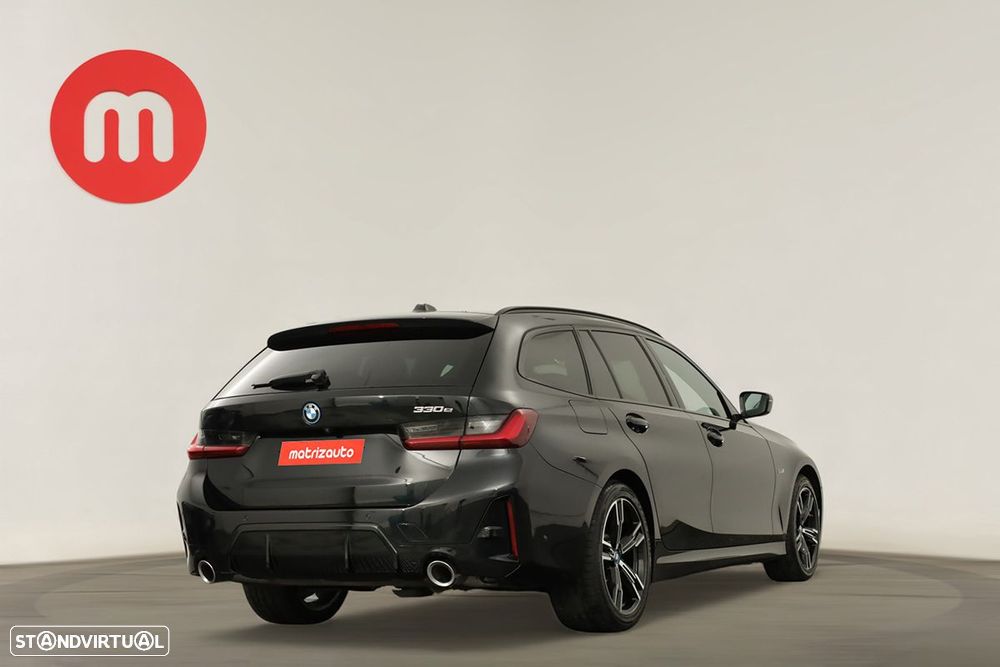 BMW 330 - 4